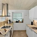 Tatil Evi Awesome Home In Vaeggerlose With Sauna Bøtø By