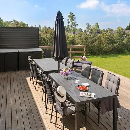 펜션 6 Bedroom Awesome In Vaeggerlose