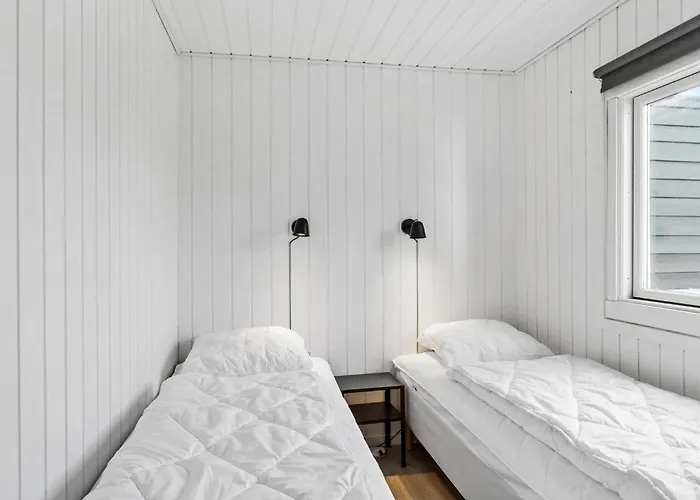 6 Bedroom Awesome In Vaeggerlose * Bøtø By